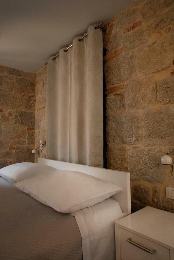 Elegant Residence Rooms & Apartments Split Exterior foto